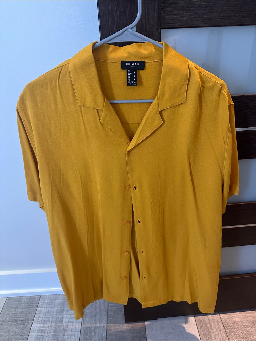 Forever 21 Men's Mustard Yellow Short Sleeve Button-Down Shirt